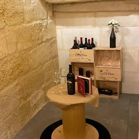 Beautiful Close St Emilion & Bordeaux Апартаменты *