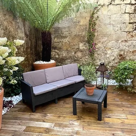 Beautiful Close St Emilion & Bordeaux Апартаменты *